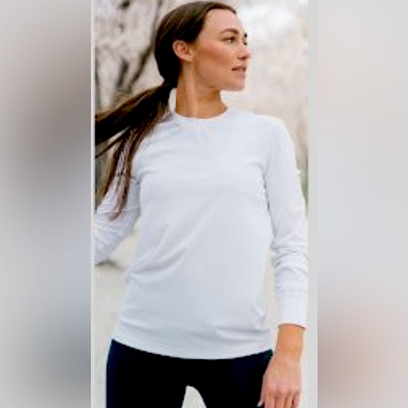 ZYIA Tops - Zyia White Primo Ribbed Long Sleeve T sz M